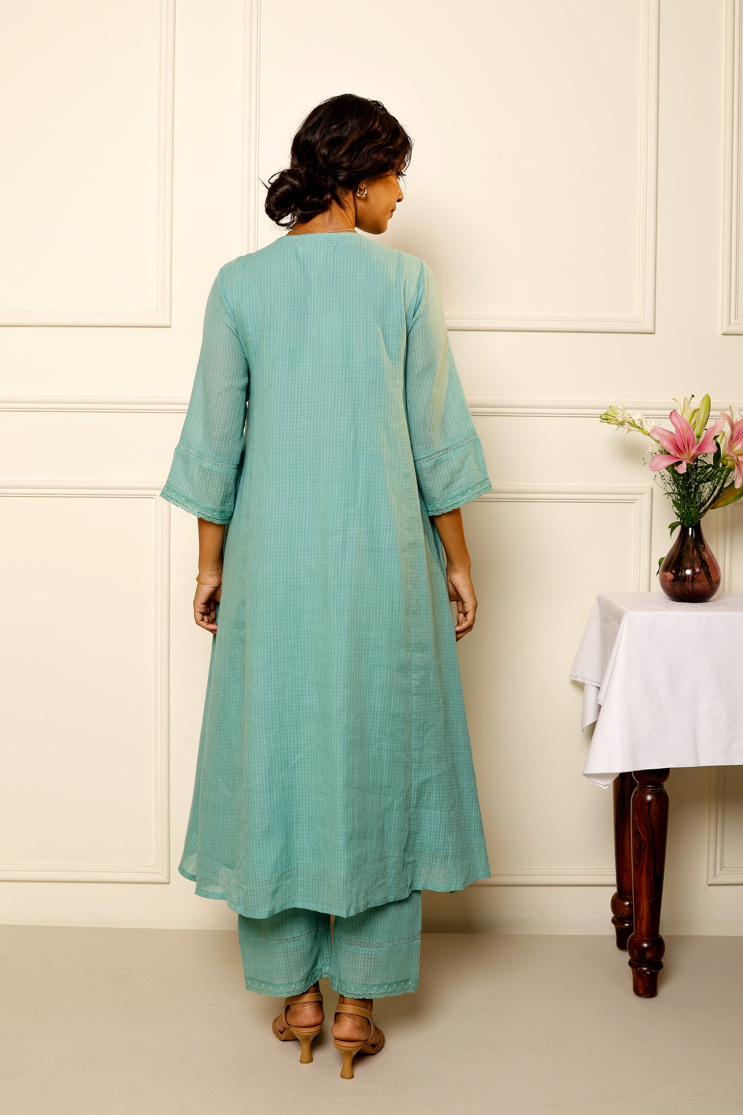 Aasmani Kurta Set
